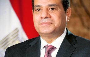 السيسي يهنئ المصريين بذكرى تحرير سيناء
