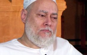 عالم آثار مصري يهاجم المفتي السابق.. النبي إدريس لا علاقة له بالأهرامات وأبو الهول!