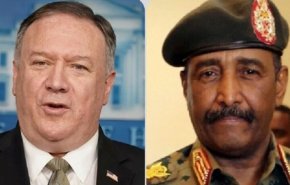البرهان يبحث مع بومبيو رفع اسم السودان من قائمة الإرهاب
