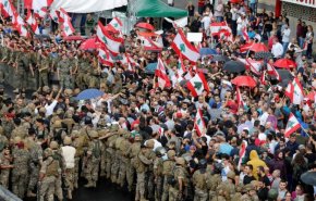 شاهد .. عودة التوتر الأمني الى الشوارع في لبنان