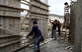 الآلاف من موظفي شركات فلسطينية يتبرعون بجزء من راتبهم