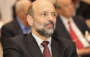رئيس الوزراء الأردني يوجه رسالة الى العمال الأردنيين