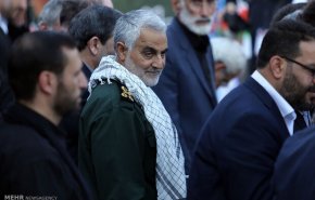 صورة تنشر لأول مرة لآخر افطار للشهيد سليماني مع قادة الحرس