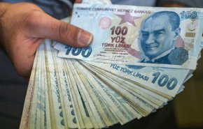 لماذا تتراجع الليرة التركية إلى معدلات غير مسبوقة، وما علاقة ليبيا وسوريا؟