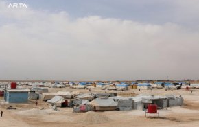 أكثر من 50 حالة تسمم في مخيم للنازحين بإدلب

