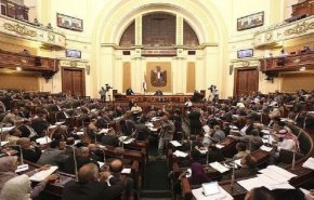 كورونا يسبب عزل 11 نائبا في مصر