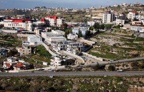 بالفيديو: كيف يخطط الصهاينة لابتلاع ربع فلسطين؟