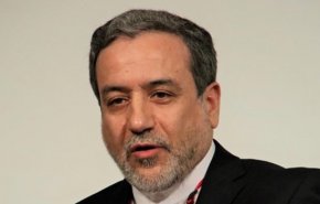  عراقجي: إيران سترد على أي تهديد يستهدف ناقلات نفطها 