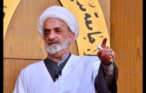 المرجع الخالصي: رفع علم المثليين تصرف وقح وسافل