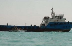 يد ايران العليا للرد بالمثل على قرصنة امريكا البحرية  