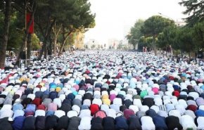 مصر: جواز صلاة العيد في البيت ومن دون خطبة!