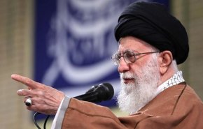 خطابات متعددة لقائد الثورة وكلمة واحدة حول فلسطين 