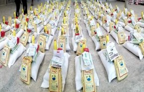 توزيع 350 سلة غذائية لأبناء الجالية الفلسطينية في صنعاء