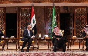 ابن سلمان يتسلم رسالة من الكاظمي