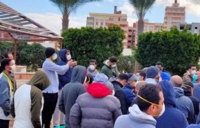أطباء مصر يهددون بعد وفاة 4 أطباء اخرين بكورونا