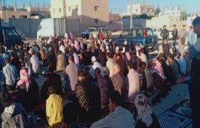 الأردن.. ضبط شخص أمّ ونظم صلاة العيد وألقى خطبتها
