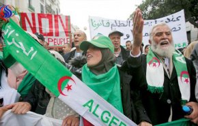 الجزائر.. مظاهرات متفرقة تضامنا مع معتقلي الحراك