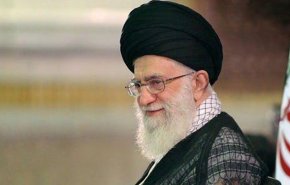 قائد الثورة: على البرلمان الجديد اتخاذ مواقف ثورية 