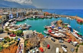 قبرص تغري السياح بتحمل نفقات رحلاتهم وعلاج عائلاتهم إذا أصيبوا بكوفيد 19