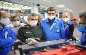العميد حاجي زادة: لا توجد قيود في نقل التقنية الدفاعية الى قطاع صناعة السيارات