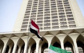 مصر: تركيا تعمل على تجنيد ونقل آلاف المقاتلين الأجانب من سوريا إلى ليبيا