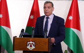 وزير عربي يشكو من 'عدم وجود واسطة عنده لتدبير ابنه الطبيب'!