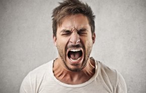 خبراء يحذرون من موجة اضطرابات عقلية بسبب كورونا
