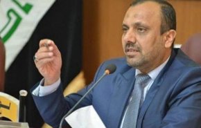 محتجون يحرقون منزل محافظ النجف الاشرف
