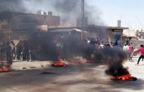 تظاهرة حاشدة شرق دير الزور السورية ضد ’قسد’