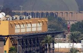 سقوط صاروخ خلف مبنى السفارة الأميركية في بغداد