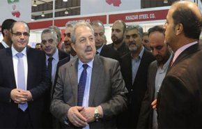 الدبلوماسي الذي تعرض لكسر في يده..رئيس وزراء سوريا الجديد في سطور