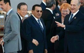 بعد ١٠ سنوات.. أولمرت يكشف السبب الذي أدى للحرب السورية!