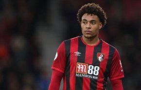 اعتقال لاعب الدوري الإنجليزي بالخطأ في حادث عنصري