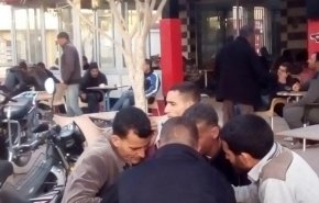 وزير تونسي: العاطلون سيزيدون 275 ألفا هذا العام