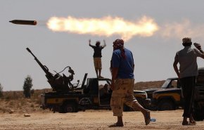 بعد السيسي ماكرون يهدد بتدخل بليبيا.. من يقود الصراع؟