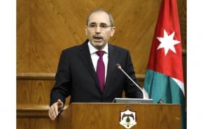 الأردن يمنح السوريين 190 ألف تصريح عمل