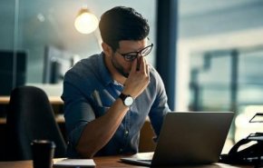 تخلص من إجهاد العين بسبب استخدام الكمبيوتر في خطوات..