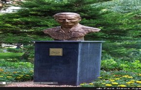 بالصور.. إزاحة الستار عن تمثال الشهيد قاسم سليماني