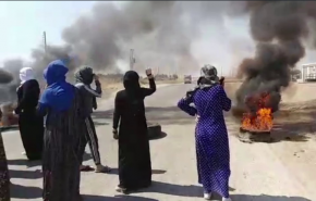 أهالي قرية في القامشلي يتظاهرون ضد الاحتلال الأمريكي