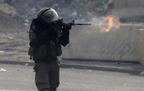 إصابة شاب فلسطيني برصاص الإحتلال في الضفة الغربية