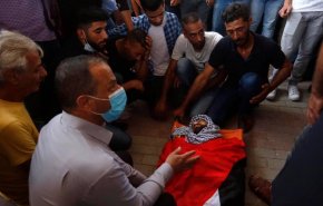 هنية وعباس يعزيان في الشهيد أبو يعقوب

