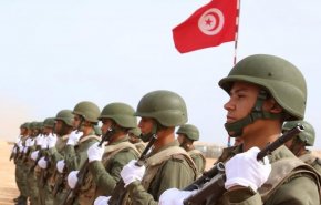  الجيش التونسي يعزز قواته على الحدود الليبية

