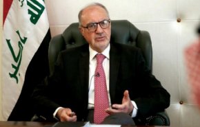 وفد العراق برئاسة علاوي يصل إلى الرياض
