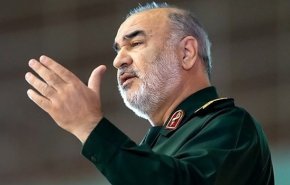 قائد حرس الثورة: ثمة اصطفافات خطيرة وراء الحدود تتحيّن الفرص