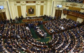 مصر تمدد حالة الطوارئ في جميع أنحاء البلاد