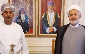 ايران وعمان تؤكدان على المزيد من تطوير العلاقات الثنائية