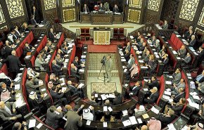 مجلس الشعب الجديد يقيل الحكومة السورية دستوريا