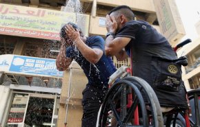 متنبئ جوي يتنبأ بموعد انتهاء موجة الحر اللاهبة في العراق
