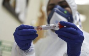 طالب عراقي مصاب بكورونا يناقش بحث تخرج