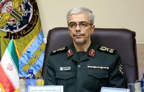 اللواء باقري: تضحيات سليماني وفتوى المرجعية حمت العراق وسوريا 